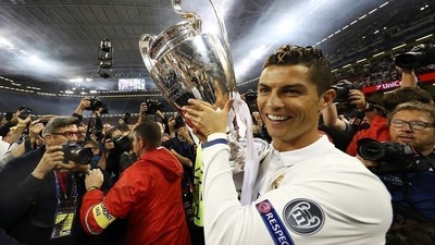 /media/noticias/fotos/pr/2017/12/07/Cristiano_Ronaldo_quinto_Balon_Oro_Pozuelo_IN_thumb.jpg
