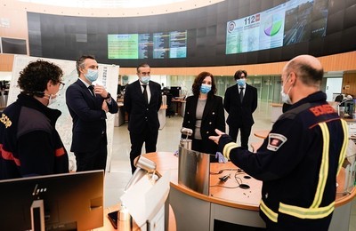 /media/noticias/fotos/pr/2020/04/21/ayuso_visita_las_instalaciones_de_la_agencia_de_seguridad_y_emergencias_madrid_112_thumb.jpg