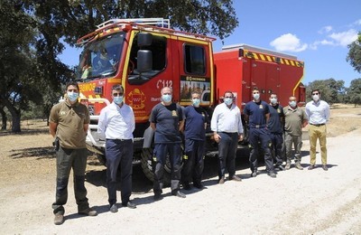 /media/noticias/fotos/pr/2020/07/02/boadilla-ya-cuenta-con-un-reten-de-bomberos-forestales-de-la-comunidad-de-madrid_thumb.jpg