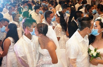 /media/noticias/fotos/pr/2020/09/04/madrid-restringe-el-aforo-en-reuniones-bodas-terrazas-iglesias-y-velatorios-10-personas_thumb.jpg