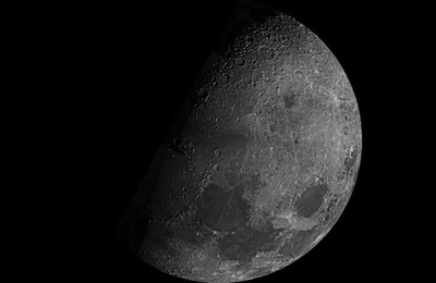 /media/noticias/fotos/pr/2020/09/08/la-luna-se-esta-oxidando-y-los-investigadores-quieren-saber-por-que_thumb.jpg