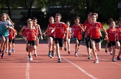 /media/noticias/fotos/pr/2020/09/11/las-familias-afectadas-por-la-crisis-del-coronavirus-podran-optar-becas-de-las-escuelas-de-atletismo-de-g-marathon-01_FwpqNxJ_thumb.jpg