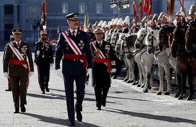 /media/noticias/fotos/pr/2021/01/06/sus-majestades-los-reyes-preside-en-el-palacio-real-de-madrid-la-tradicional-celebracion-de-la-pascua-militar_thumb.jpg