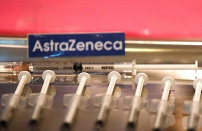 /media/noticias/fotos/pr/2021/03/15/espana-suspende-la-administracion-de-la-vacuna-de-astrazeneca_thumb.jpg