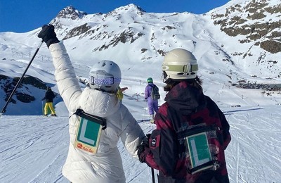 /media/noticias/fotos/pr/2022/01/24/unas-chicas-de-pozuelo-se-van-a-esquiar-y-se-hacen-virales-en-tiktok_thumb.jpg