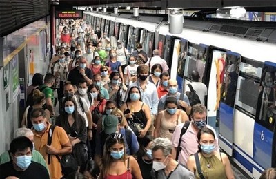 https://pozueloin.es/media/noticias/fotos/pr/2023/01/31/los-madrilenos-se-deciden-por-el-transporte-publico_thumb.jpg