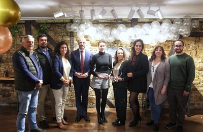 https://pozueloin.es/media/noticias/fotos/pr/2023/03/11/asimpea-celebra-la-primera-entrega-de-premios-a-las-mujeres-empresarias_thumb.jpg