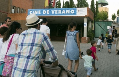 /media/noticias/fotos/pr/2023/06/24/este-domingo-comienza-la-temporada-del-cine-de-verano-en-pozuelo_thumb.jpg