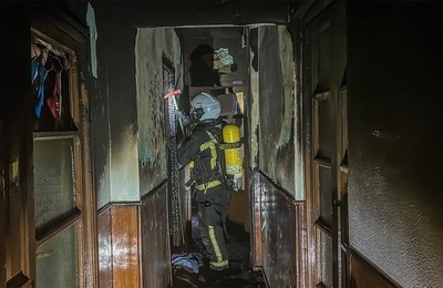 /media/noticias/fotos/pr/2023/09/25/tres-personas-afectadas-por-un-incendio-en-la-calle-del-olivar_thumb.jpg