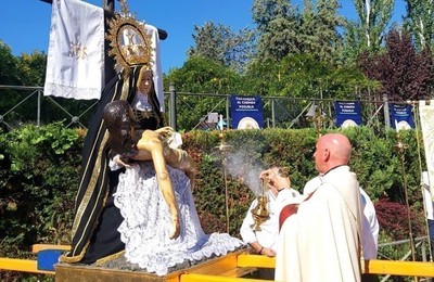/media/noticias/fotos/pr/2023/10/03/celebracion-del-dia-de-la-parroquia-en-pozuelo-de-alarcon_thumb.jpg
