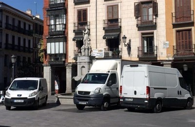 /media/noticias/fotos/pr/2023/10/30/transportistas-bloquean-madrid-en-protesta-contra-la-zona-de-bajas-emisiones_thumb.jpg
