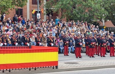 Homenaje a la bandera en Pozuelo