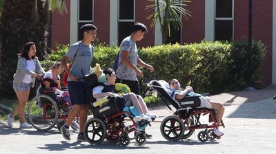 Voluntarios con discapacitados