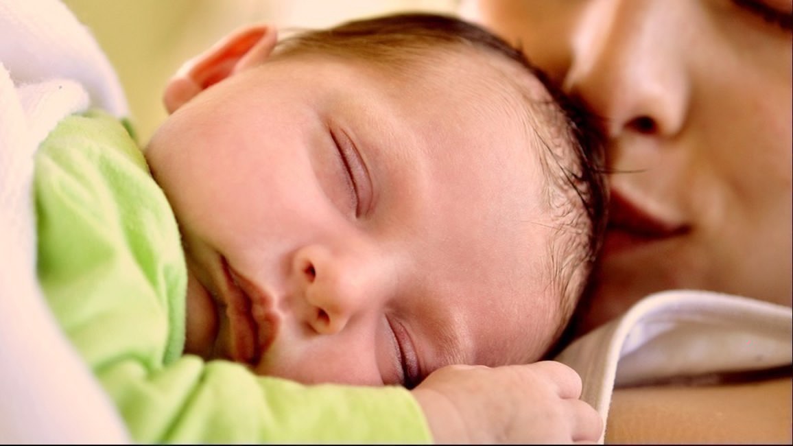 Niño recién nacido