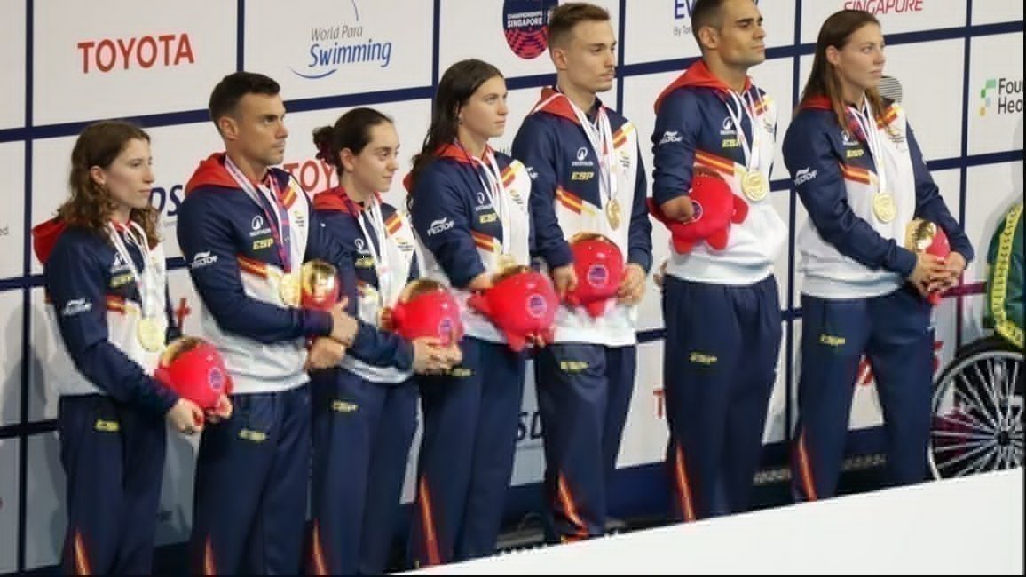 Equipo paraolimpico natacion