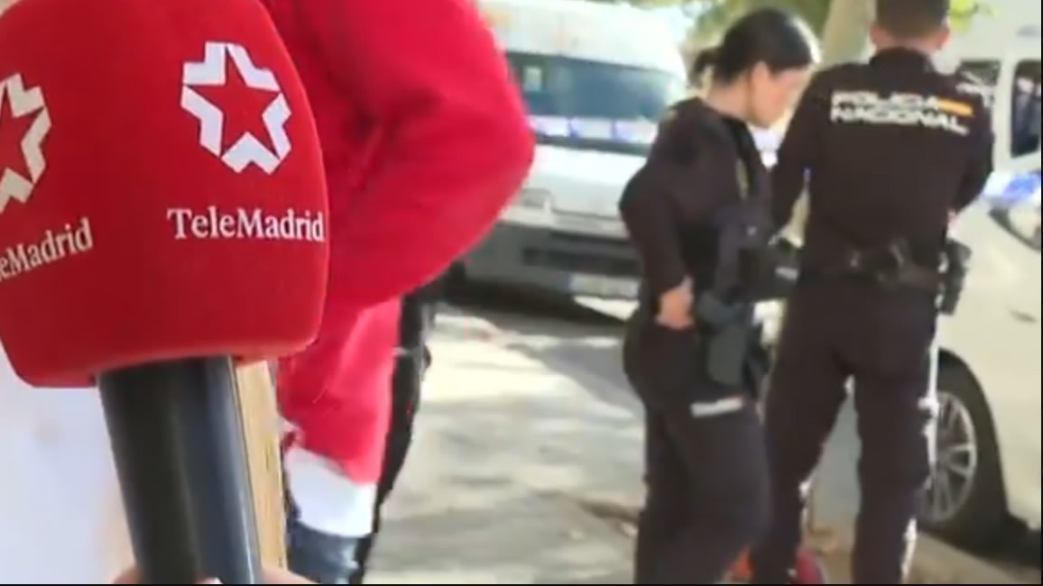 Micrófono y policia