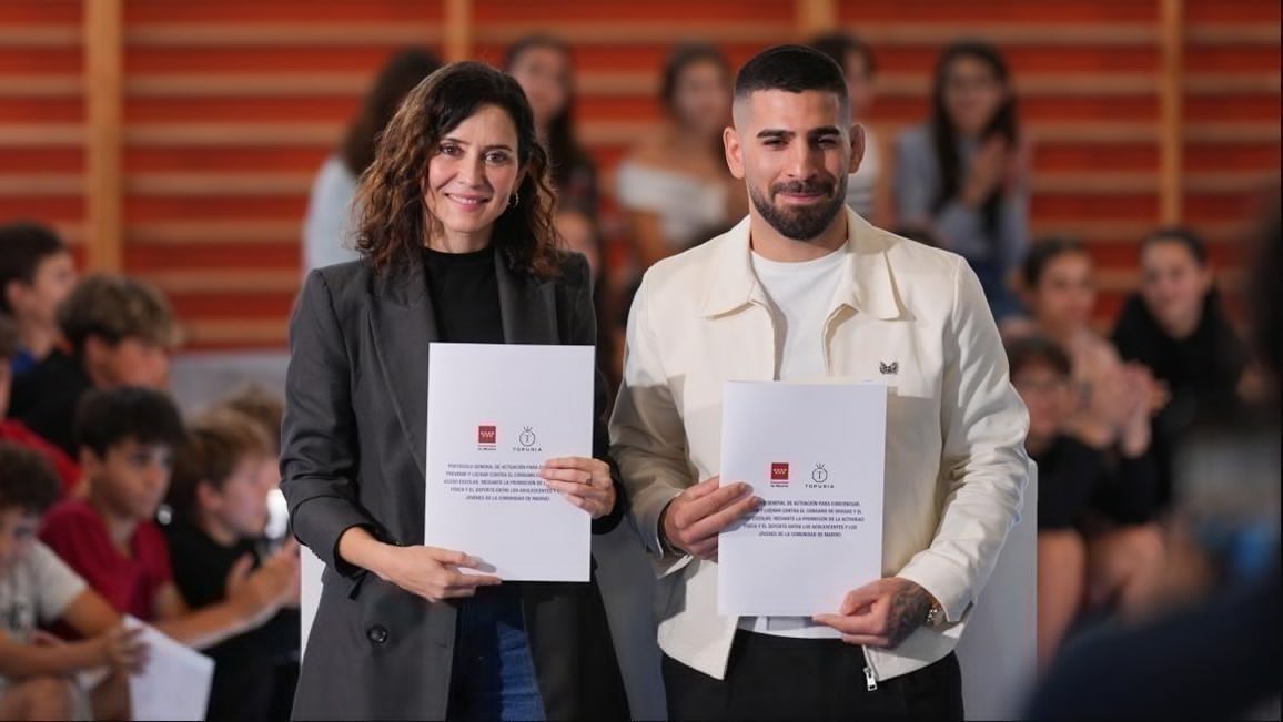 Isabel Díaz Ayuso con Tupuria