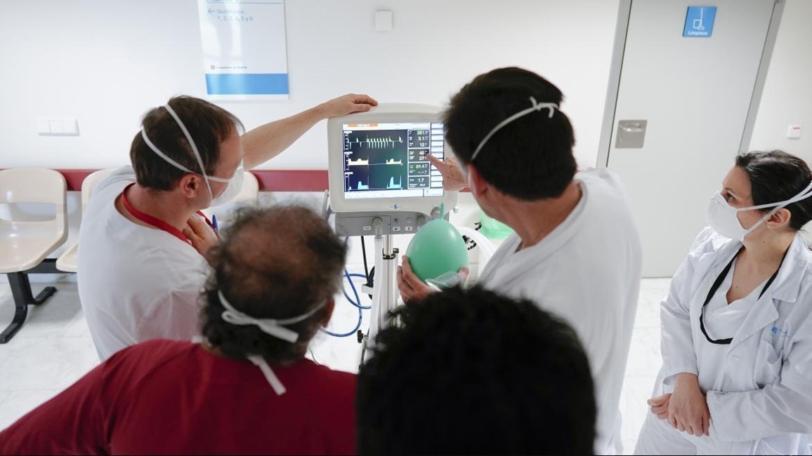 Médicos en quirófano