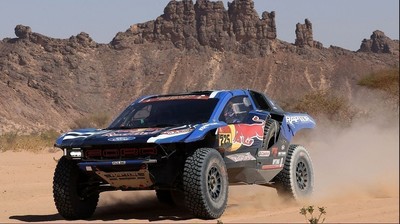 /media/noticias/fotos/pr/2026/01/13/coche-de-sainz-en-el-dakar_thumb.jpg
