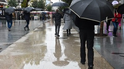 https://pozueloin.es/media/noticias/fotos/pr/2026/05/08/lluvia-en-al-calle_thumb.jpg