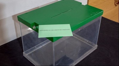 Urna electoral vacía