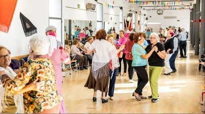 https://pozueloin.es/media/noticias/fotos/pr/2026/06/29/baile-mayores-pozuelo_thumb.jpg