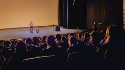 https://pozueloin.es/media/noticias/fotos/pr/2026/09/18/teatro-mira_thumb.jpg