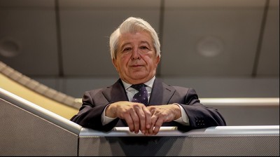 Enrique Cerezo posando para Pozuelo IN