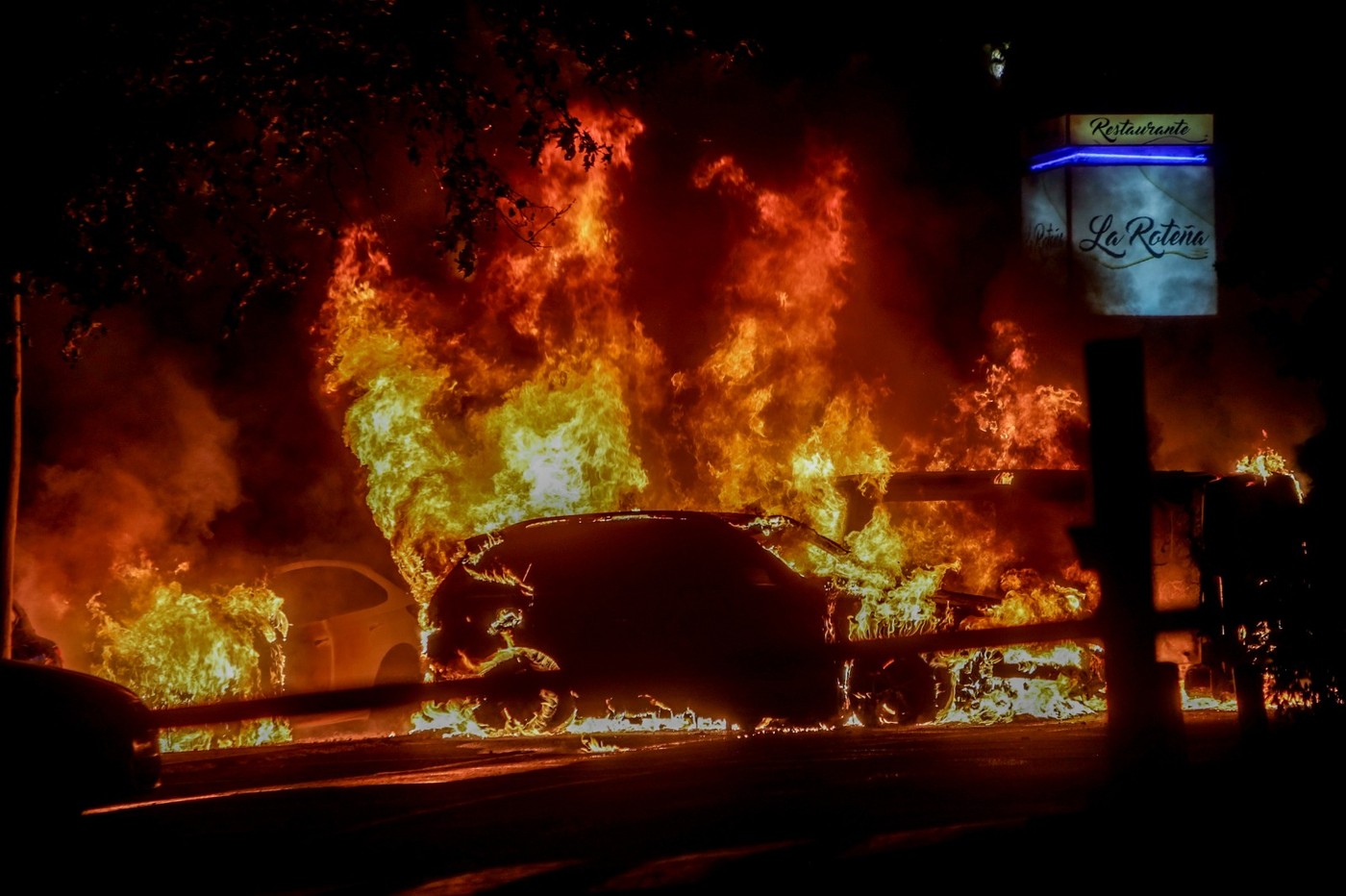 incendio de seis coches en Pozuelo de Alarcón