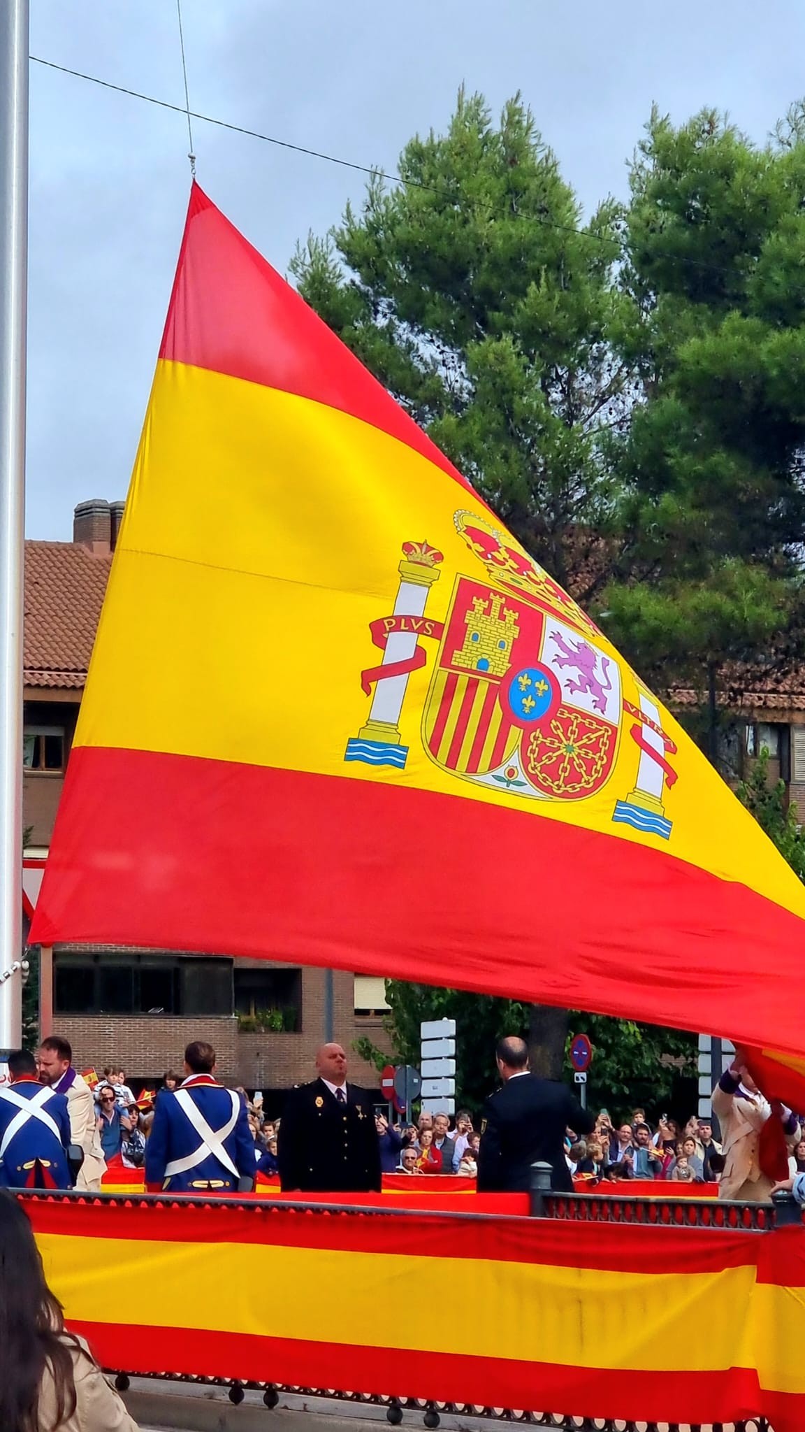 homenaje a la Bandera de España