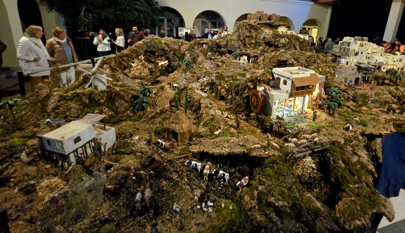 Belén Municipal en el Patio de Segovia del Ayuntamiento de Pozuelo