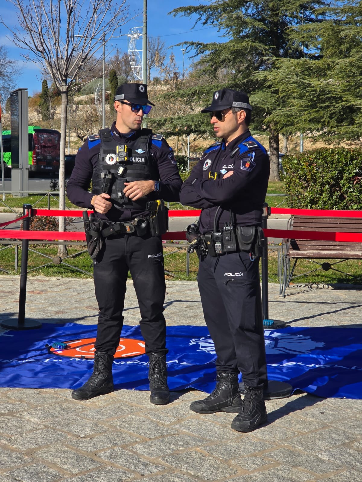 Drones y Pistolas Taser