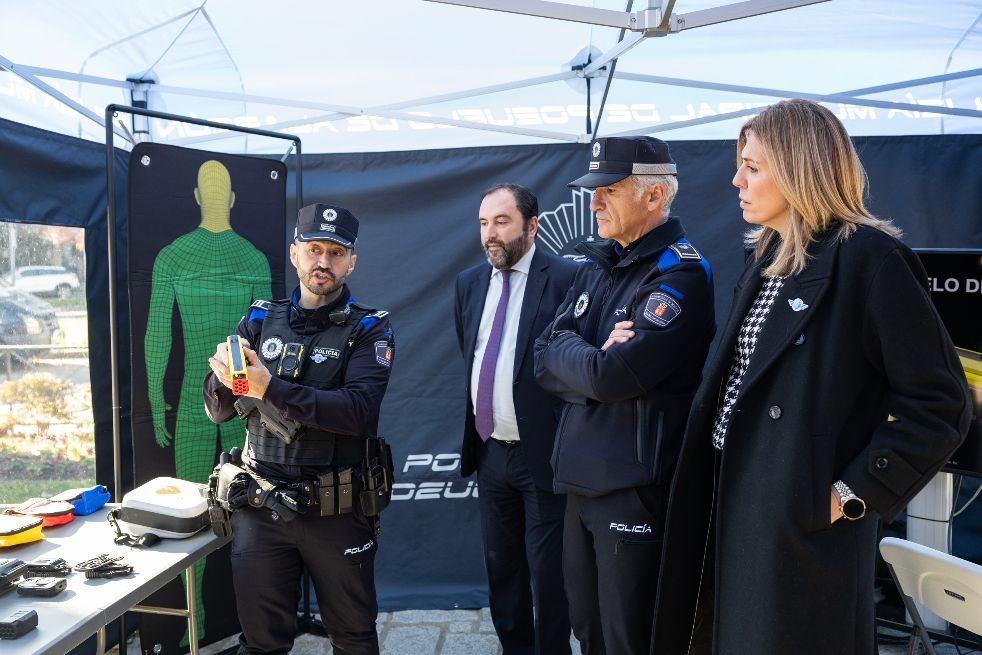 Drones y Pistolas Taser