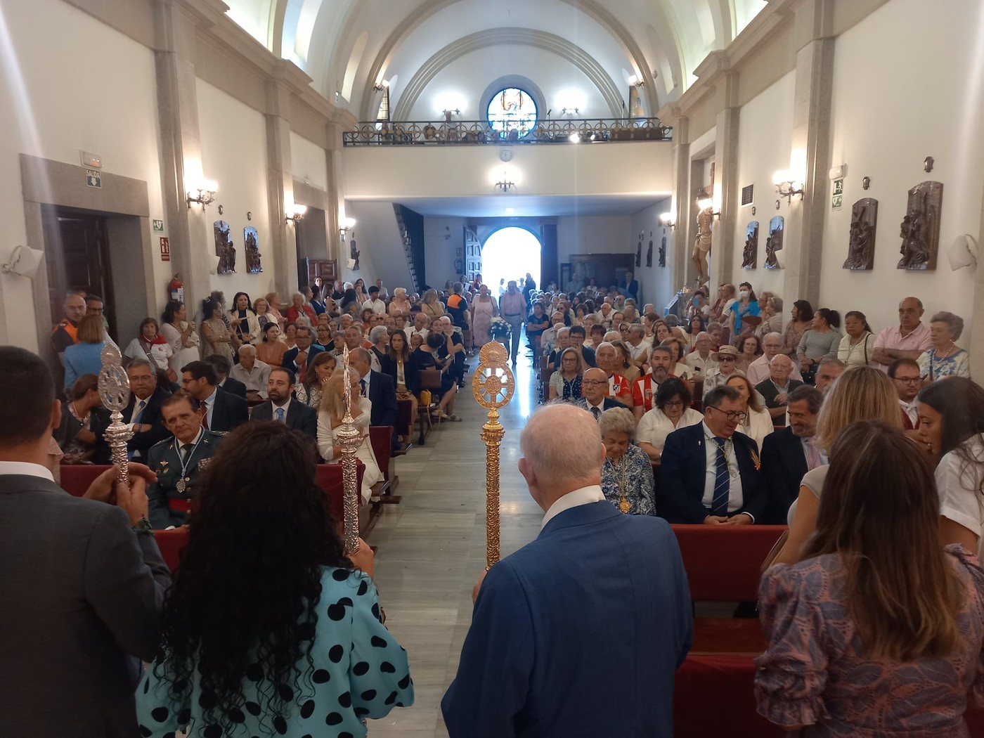 Ofrenda floral a la Virgen