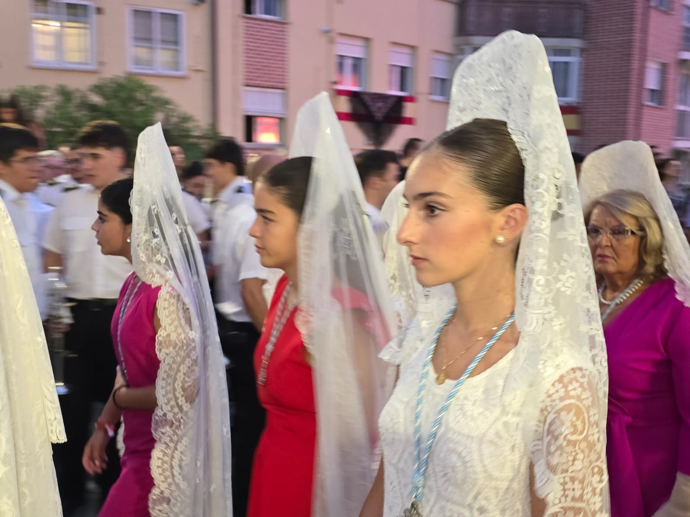 Solemne procesión en honor a Nuestra Señora de la Consolación Coronada en Pozuelo