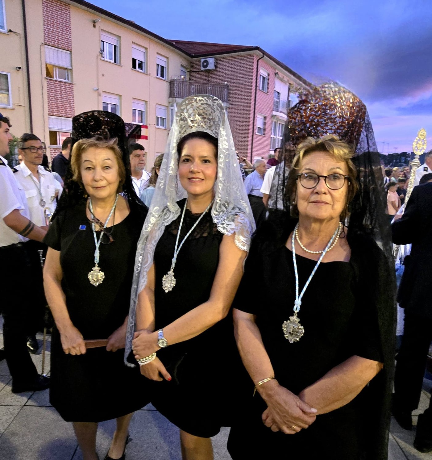 Solemne procesión en honor a Nuestra Señora de la Consolación Coronada en Pozuelo