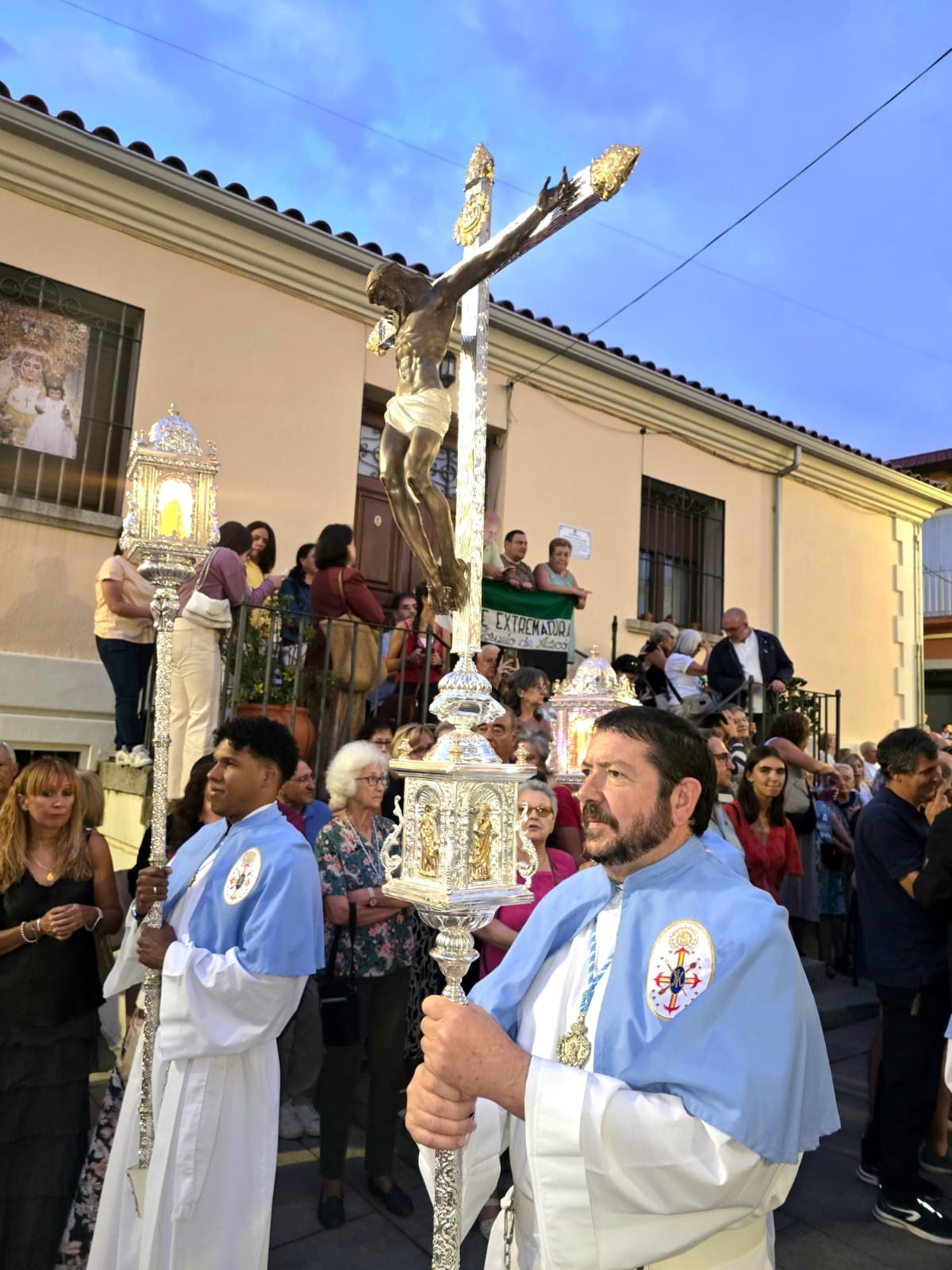 Solemne procesión en honor a Nuestra Señora de la Consolación Coronada en Pozuelo