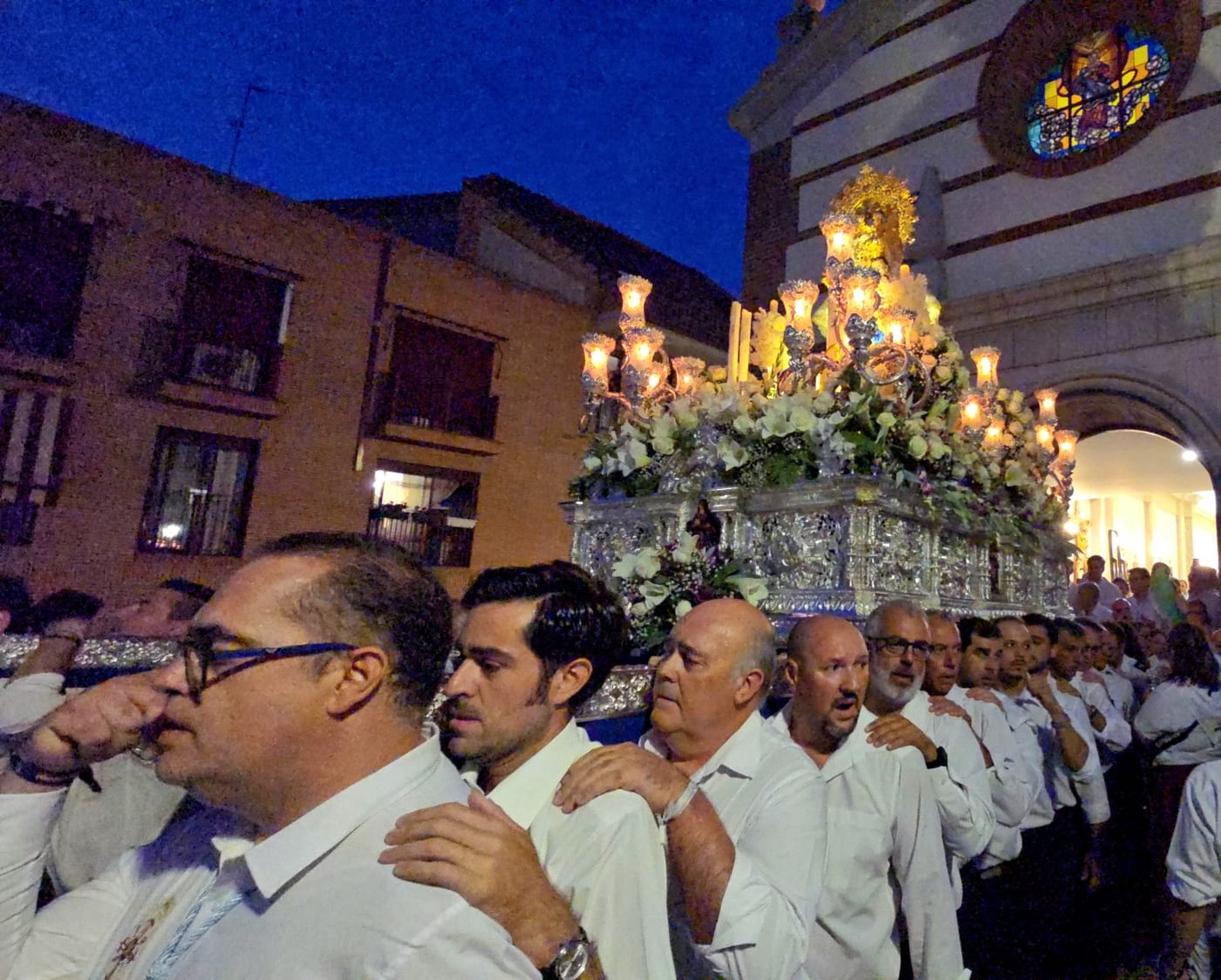 Solemne procesión en honor a Nuestra Señora de la Consolación Coronada en Pozuelo