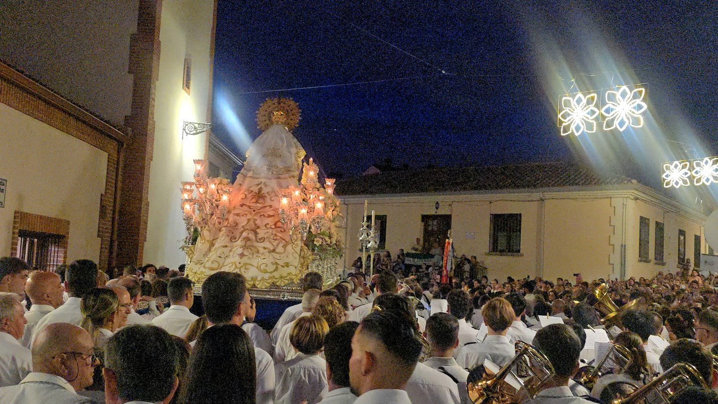 Solemne procesión en honor a Nuestra Señora de la Consolación Coronada en Pozuelo