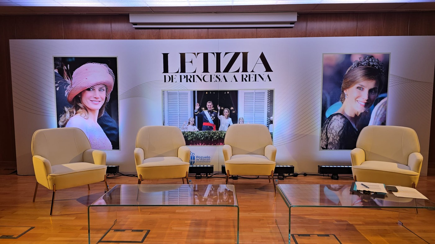 inauguración de la exposición fotográfica ´Letizia, de Princesa a Reina´ en el Centro Cultural MIRA