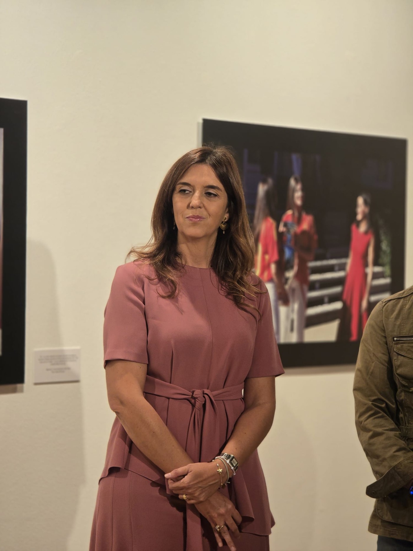 inauguración de la exposición fotográfica ´Letizia, de Princesa a Reina´ en el Centro Cultural MIRA