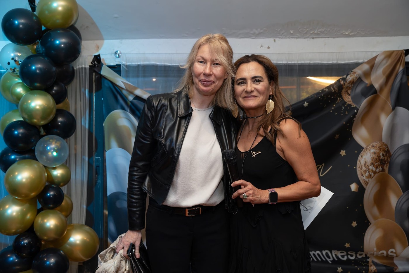 Mujeres Empresarias en su fiesta