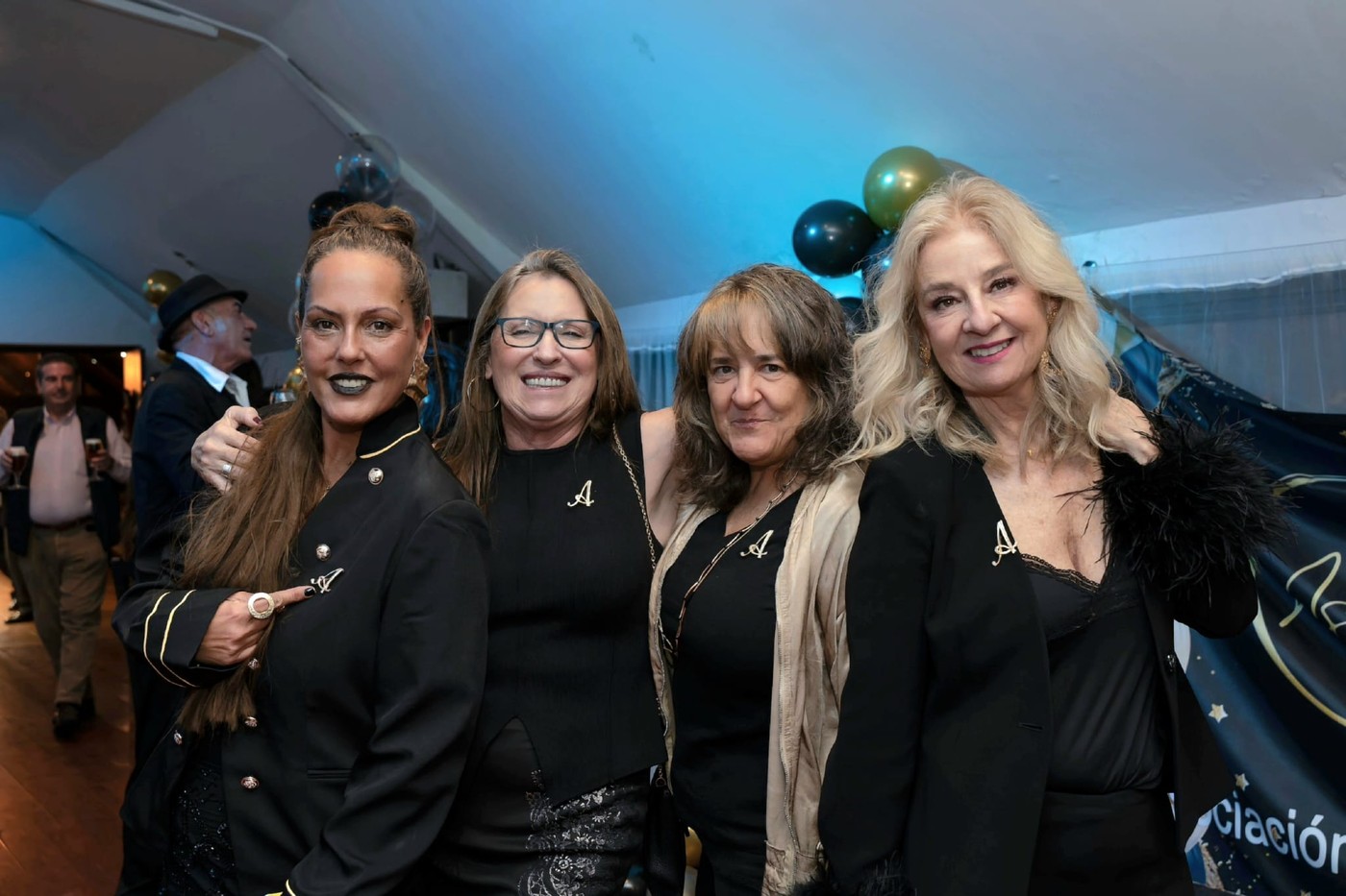 Mujeres Empresarias en su fiesta