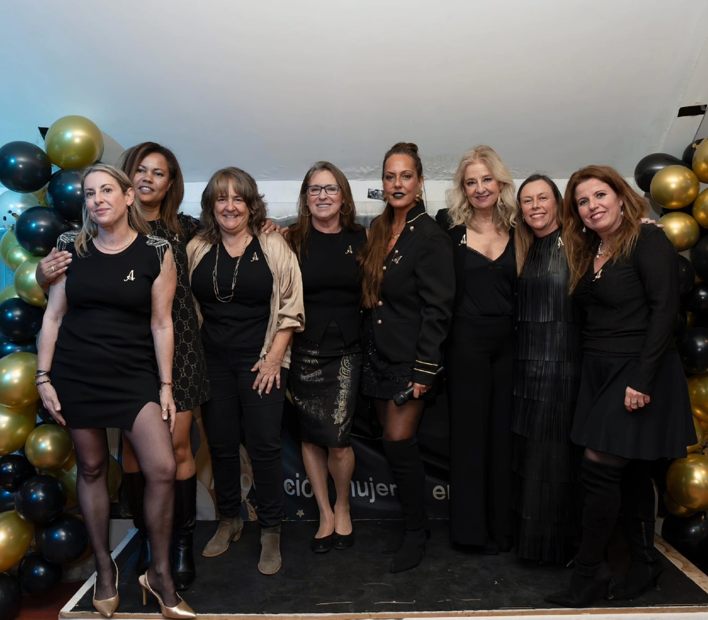 Mujeres Empresarias en su fiesta