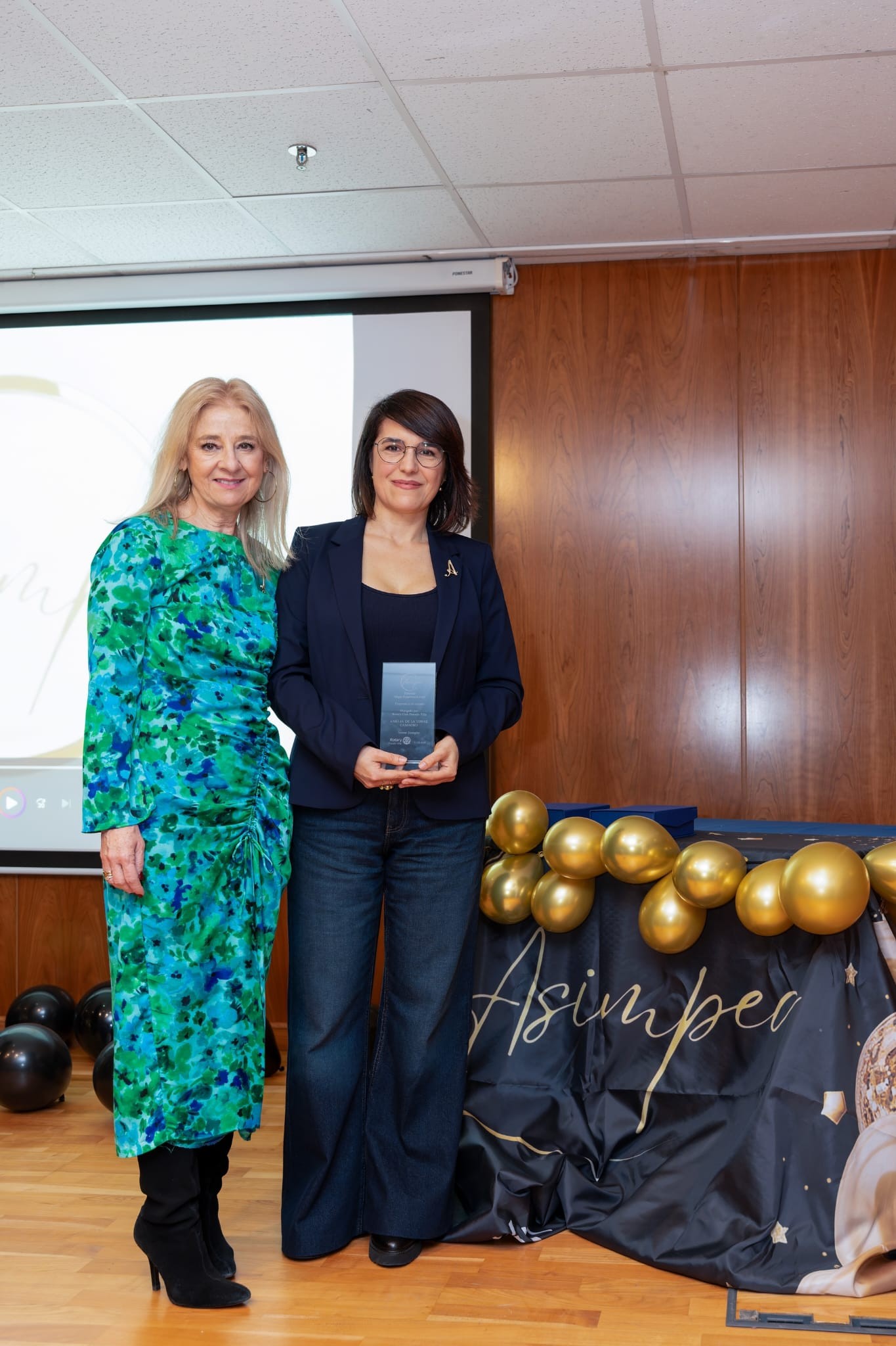 Entrega de IV Premios Mujer Empresaria ASIMPEA en Pozuelo