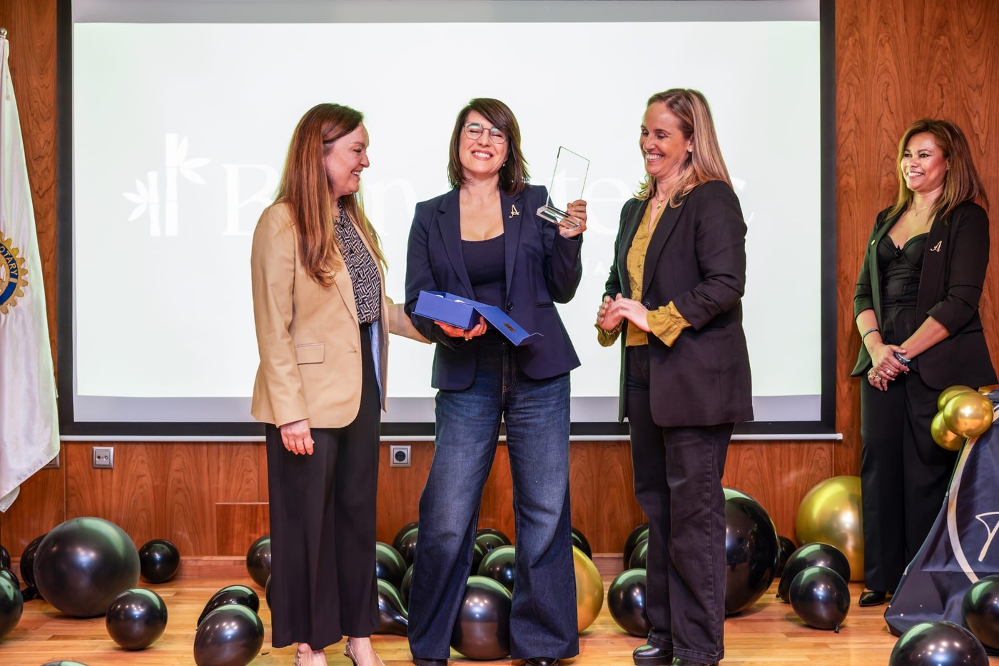 Entrega de IV Premios Mujer Empresaria ASIMPEA en Pozuelo