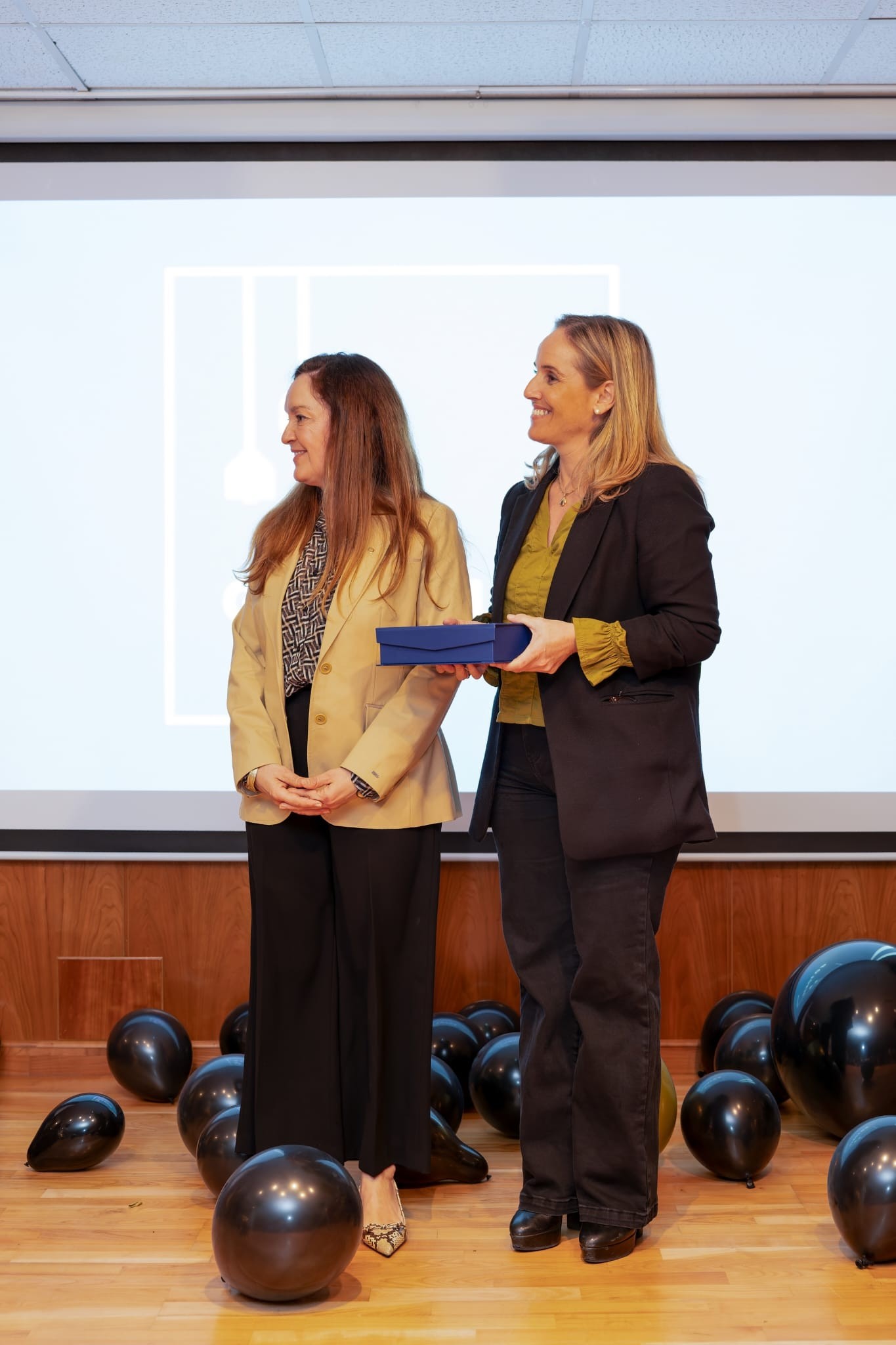 Entrega de IV Premios Mujer Empresaria ASIMPEA en Pozuelo