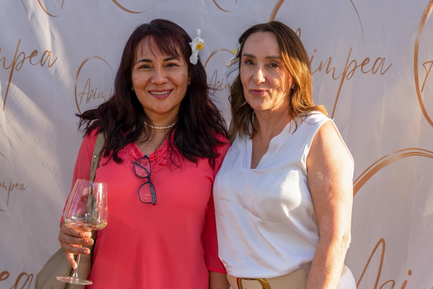 Empresarias en Pozuelo de Alarcón en la Fiesta de Blanco de ASIMPEA