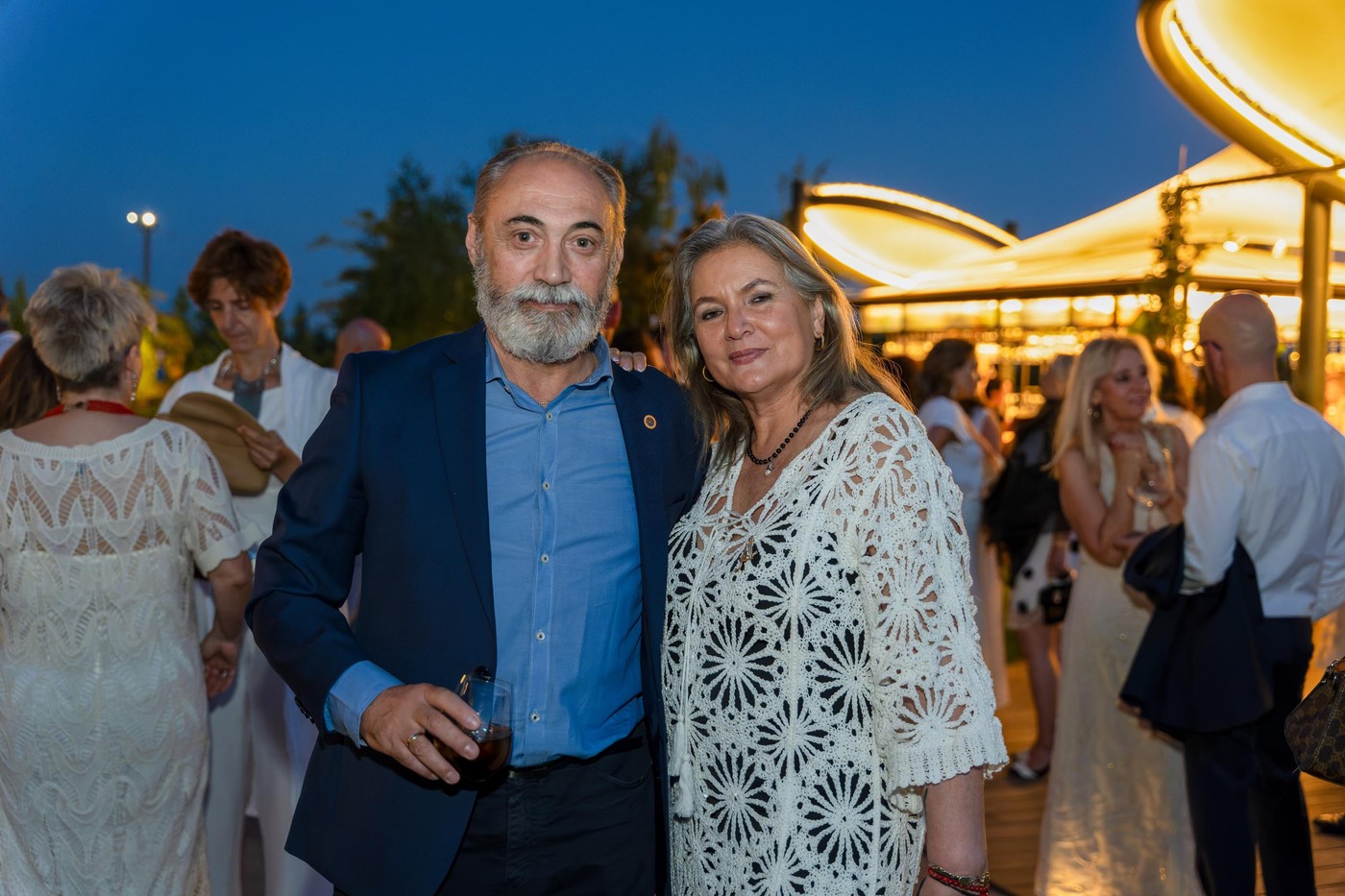 Empresarias en Pozuelo de Alarcón en la Fiesta de Blanco de ASIMPEA