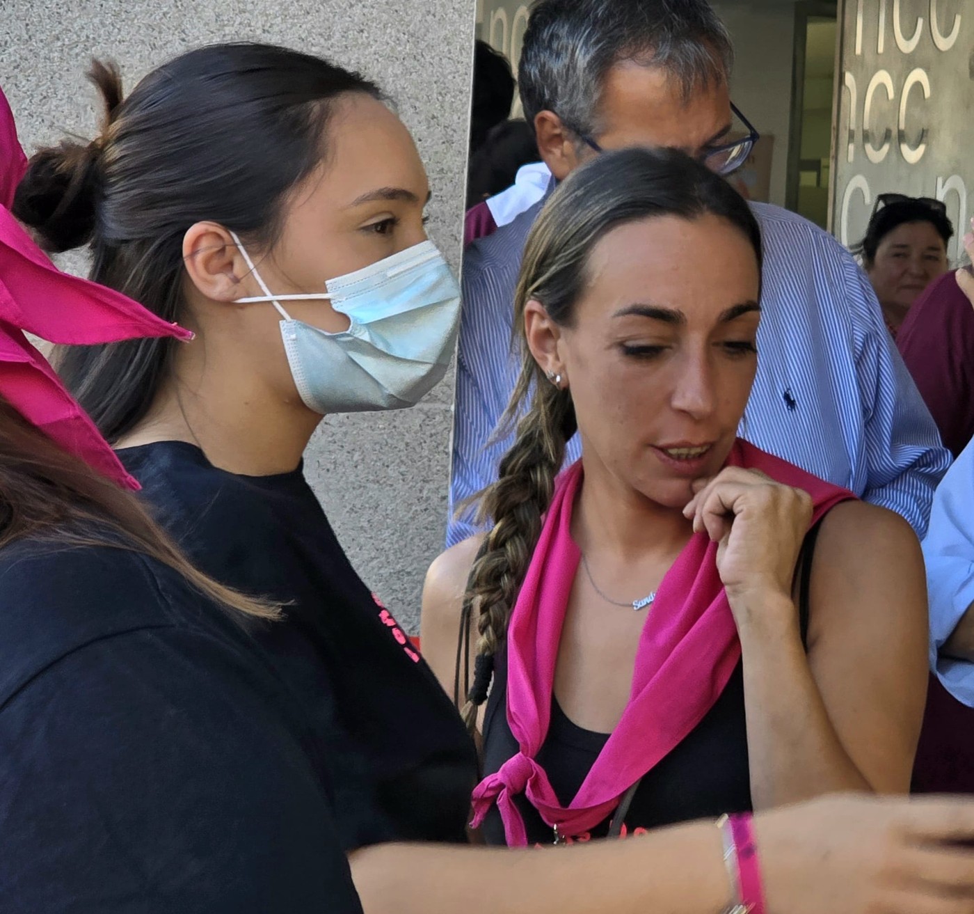 Concurso de comer flanes en Pozuelo